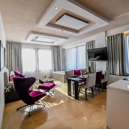 Apartment Riviera View Suites 1