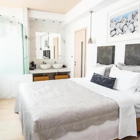 Riviera View Suites 1 Apartment *